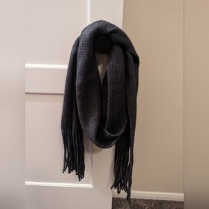Women's lucky brand scarf one size